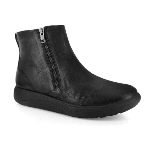 NWT Strive Bamford II Genuine Leather Water Resistant Boot with Side Zipper, 7 - Picture 1 of 14